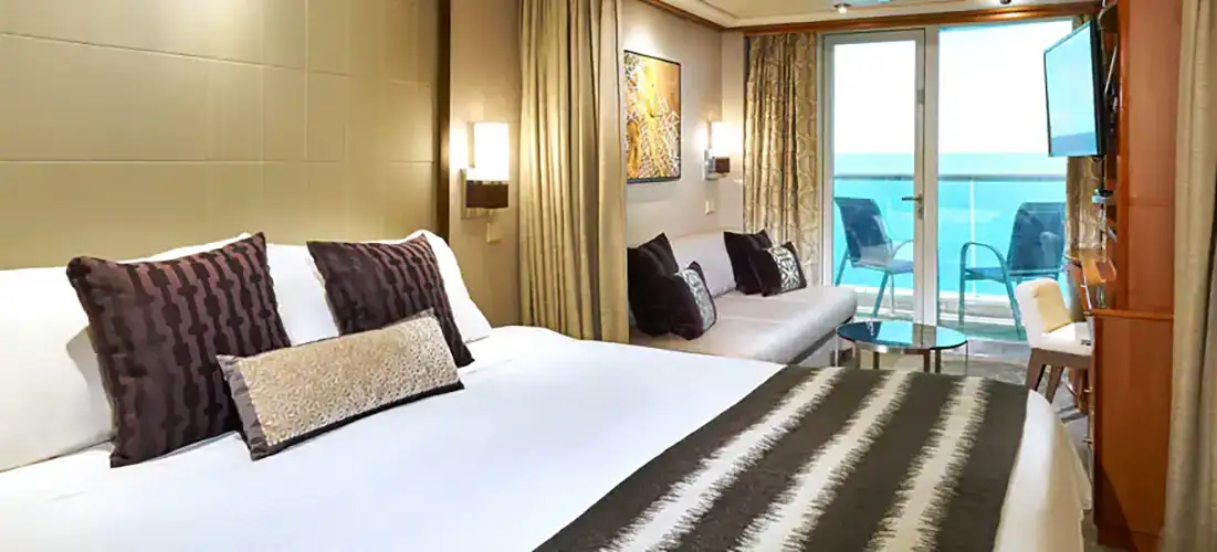 Club Balcony Suite a poppa norwegian-cruise-line-norwegian-sun-club-balcony-suite.webp