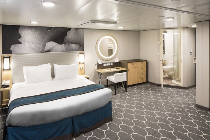 royal-caribbean-symphony-of-the-seas-large-interior