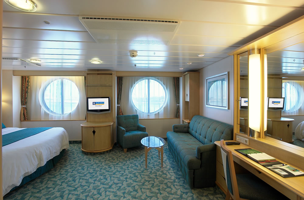 royal-caribbean-symphony-of-the-seas-ultra-spaciuos-oceanview